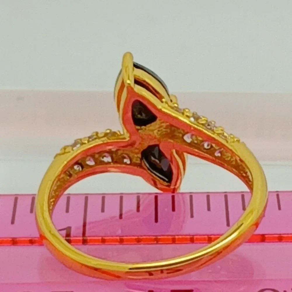 Vintage Gold Tone Bypass Black Pear Cut Pavé Sim Diamond CZ Accent Ring Size 7.5
